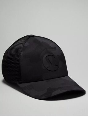Lululemon Logo Trucker Hat - S/M